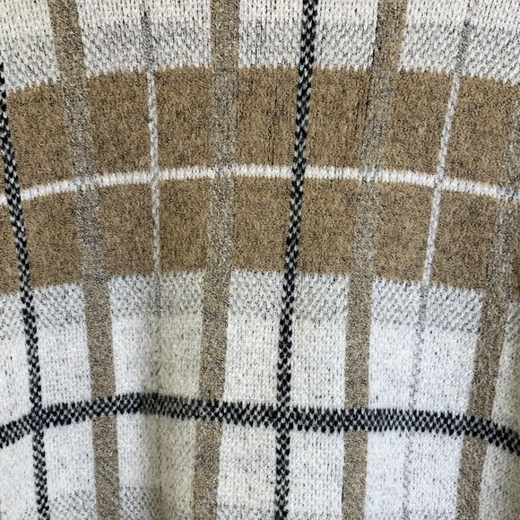 Cyrus Beige and Black Knit Cardigan - Picture 5 of 5